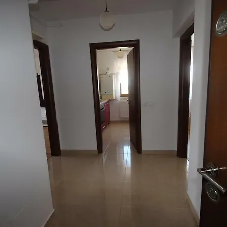 Apartament Davmely